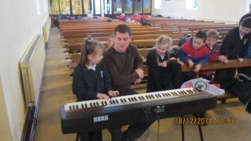 School christmas carol service 2014 001